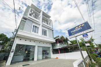Отель Airy Syariah Pemurus Baru Bumi Mas Raya 25 Banjarmasin Банджармасин Экстерьер фото